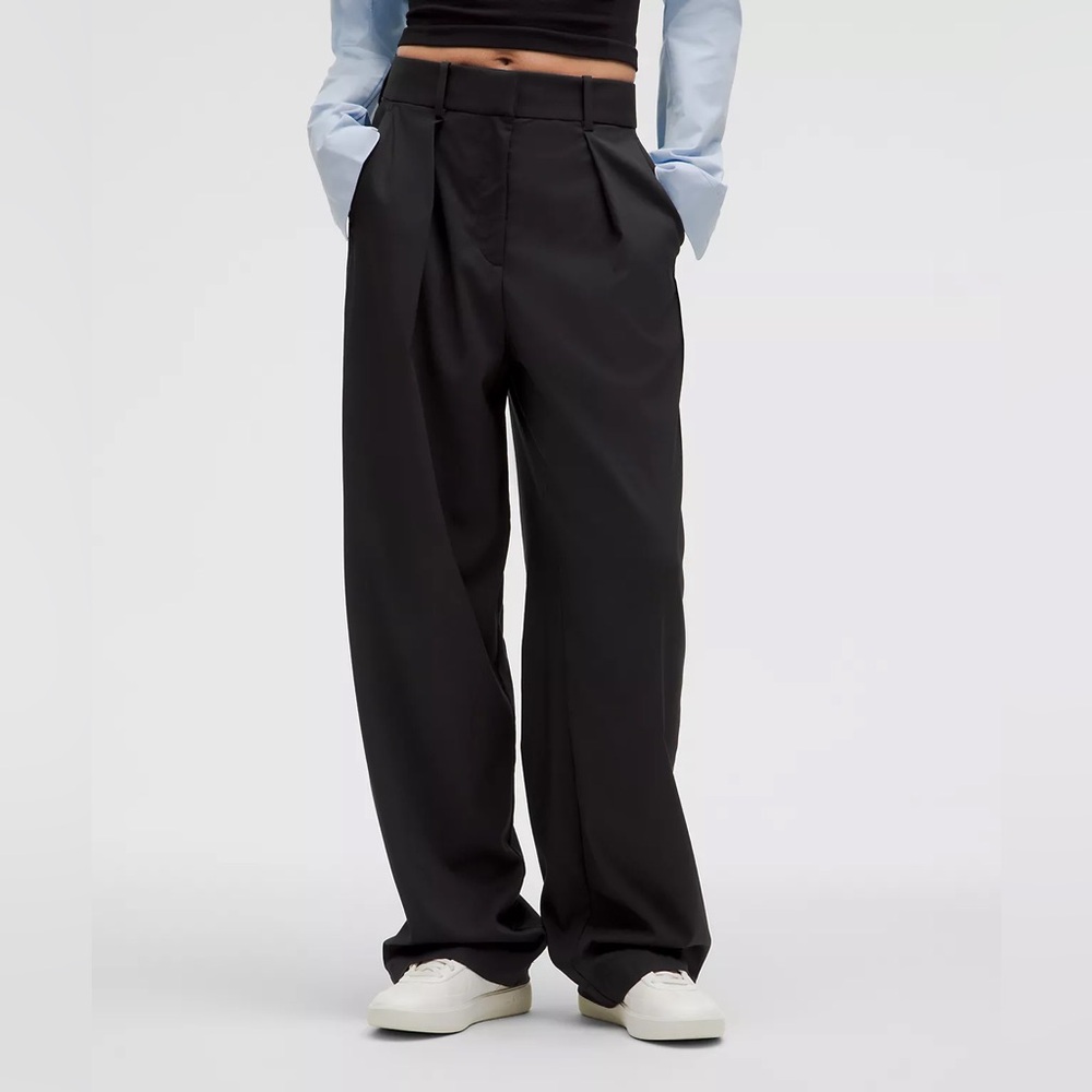Lululemon Slate Gray - Pleat-Front High-Rise Trouser
Regular